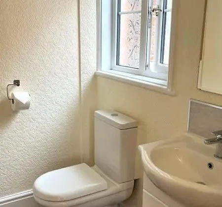 Semesterbostad Kinsley House - Beautifully Grand Three Storey House